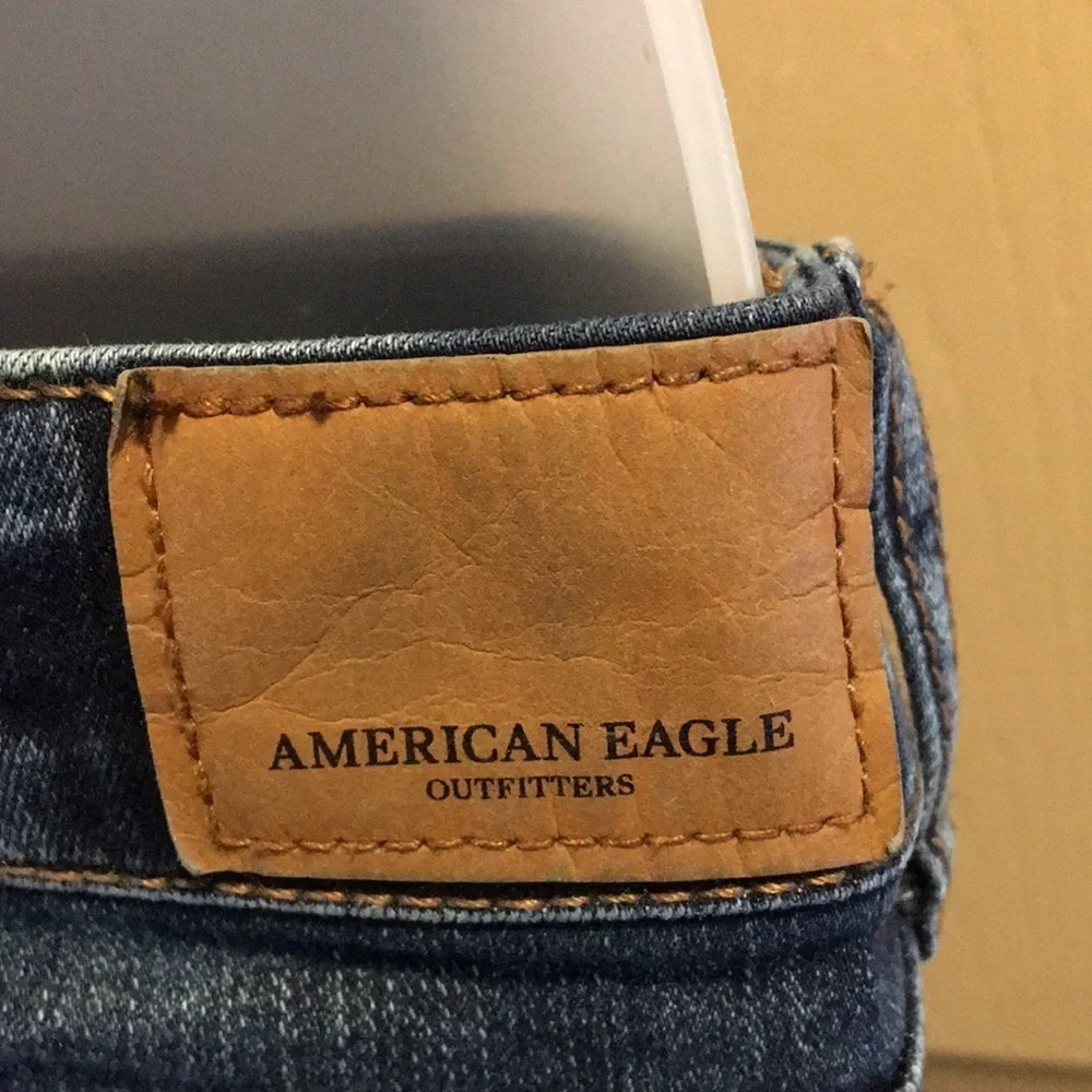 American Eagle Super Stretch Distressed Jeans EUC